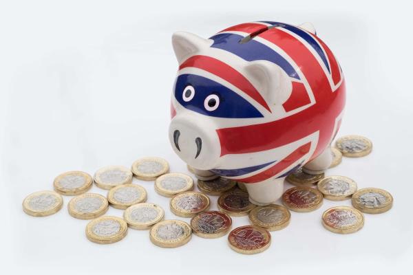 在全球债券暴跌之际，英国30年期借款成本触及1998年以来最高水平