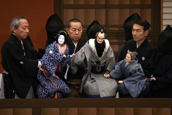 传统木偶戏在二月活动中展出